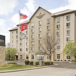 Hotel Country & By Radisson Airport Tn