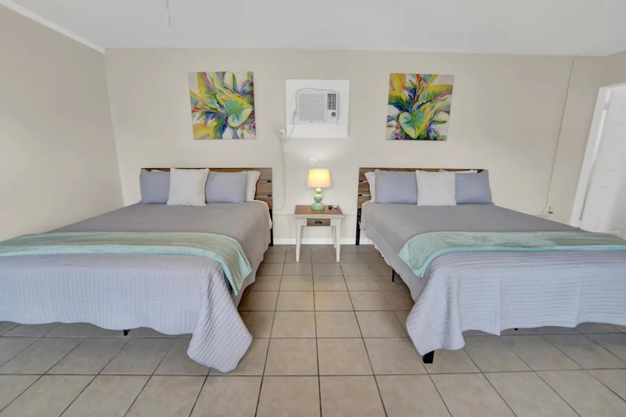 Sea Foam Suites Lower Grand Lagoon 5*,  США